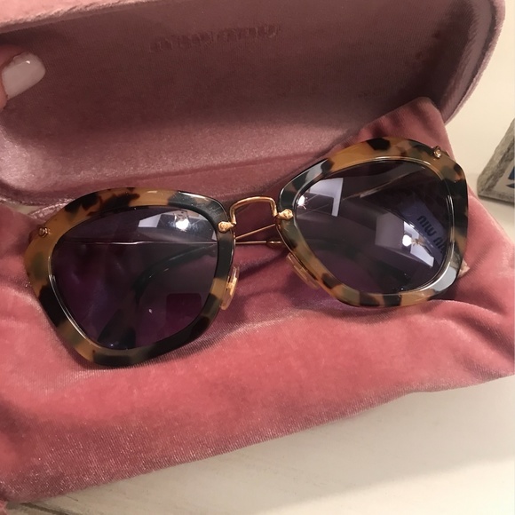 Miu Miu Cat Eye Sunglasses main image 8